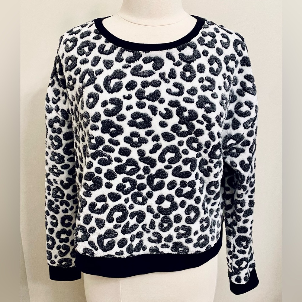 Juicy Couture Black White Leopard Print Faux Fur Casual Cropped Sweatshirt SZ M
